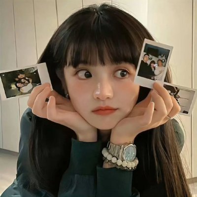 蓝眼睛波利